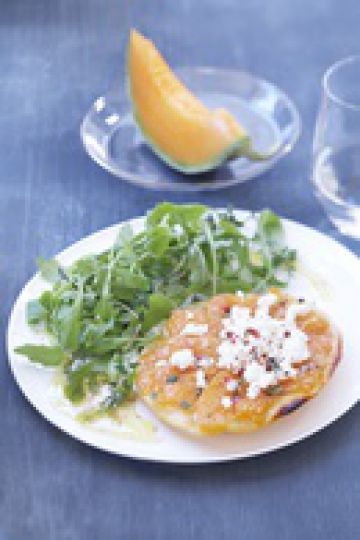 Tatin de melon au thym et chèvre frais