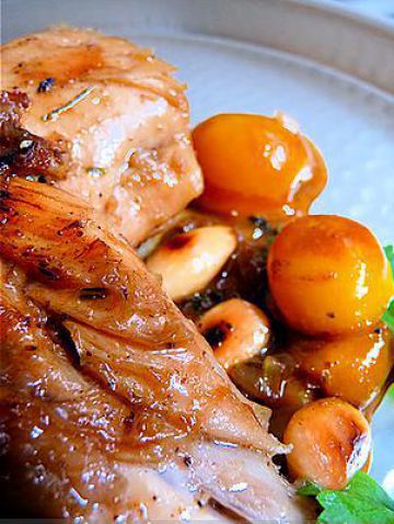 Tajine de poulet aux mirabelles