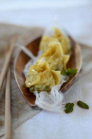 Ravioli chinois à la vapeur, au poulet et au citron