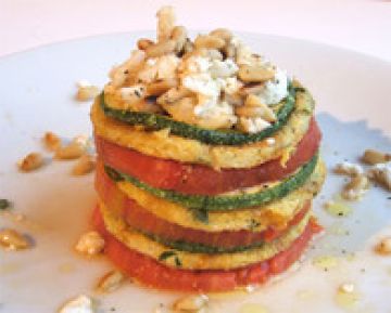 Millefeuille d'omelette tomate-courgette-chèvre