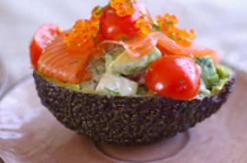 Avocat au saumon fumé et aux oeufs de saumon