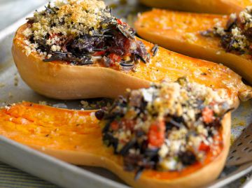 Courge butternut rôtie au riz sauvage