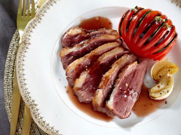 Magret de canard et son tian provencal