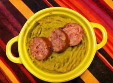 Purée de pois cassés aux lardons et saucisses fumées