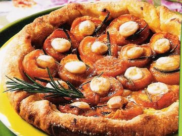 Tarte aux abricots et au romarin