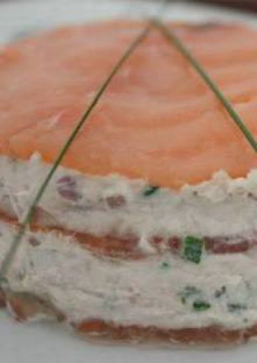 Mille-feuilles de saumon fumé
