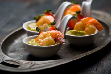 Bouchées de crevettes au guacamole