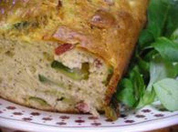 Cake aux courgettes et lardons