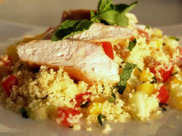 Taboulé au poulet, concombre et menthe fraîche