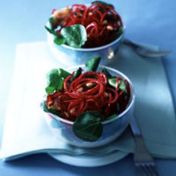 Salade de betteraves crues aux pommes