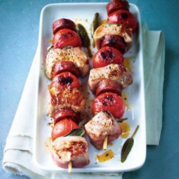 Brochettes de porc au chorizo et à la sauge