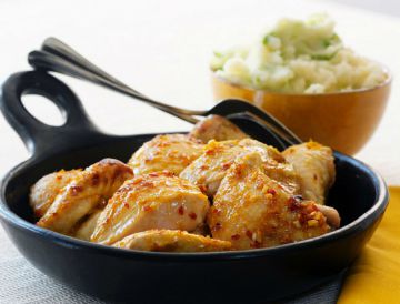 Sauté de poulet au cidre parfumé au thym et sa purée aux 2 pommes
