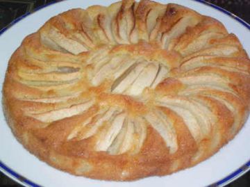 Gâteau fondant aux pommes à l'ancienne