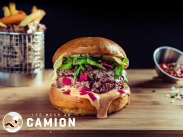 Burger bœuf et cheddar gourmand et rapide