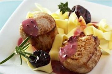 Médaillons de porc à la sauce aux cerises