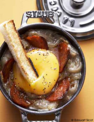 Œufs cocotte aux oignons