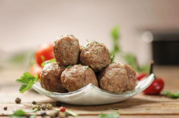 Boulettes de porc vietnamiennes aromatisées à la menthe