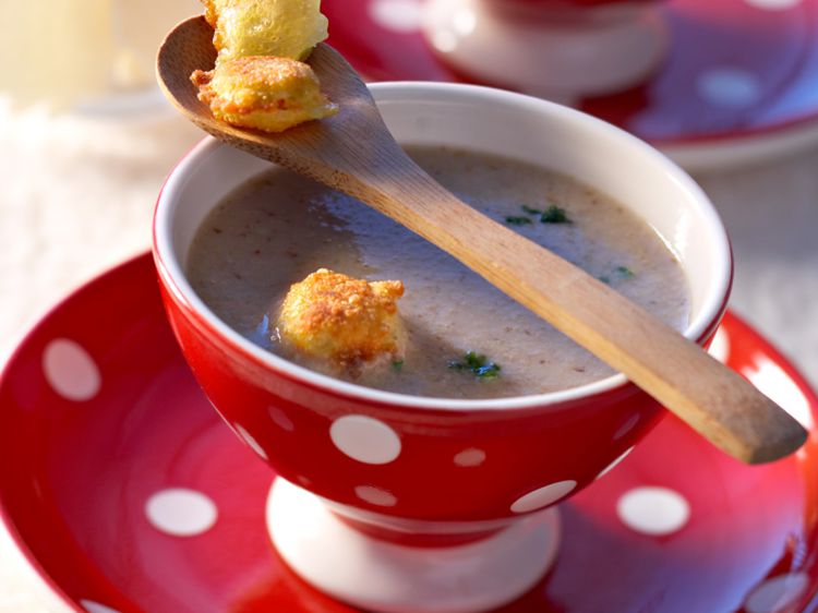 Soupe de champignons aux ravioles