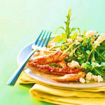 Salade de poulet au citron et à la feta
