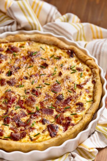 Tarte aux courgettes, lardons et oignons