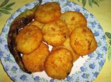 Beignets de pomme de terre à l'ail et aux herbes