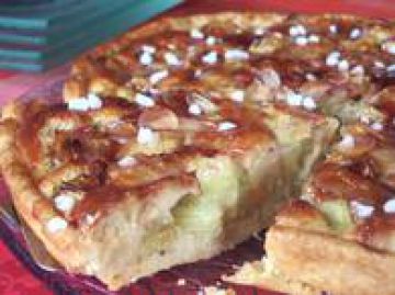 Tarte à la rhubarbe et aux amandes