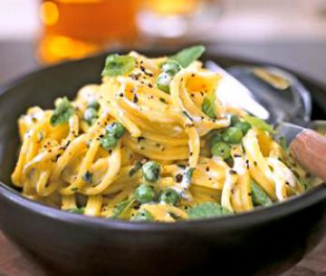 Spaghettis primavera aux petits pois et au jambon