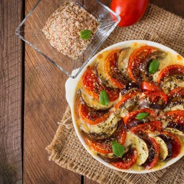 Gratin aux aubergines et aux tomates au comté