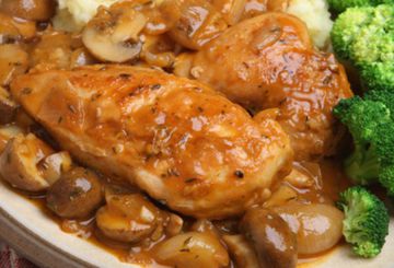 Sauté de poulet aux champignons