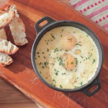 Œuf cocotte pour deux au jambon et au comté