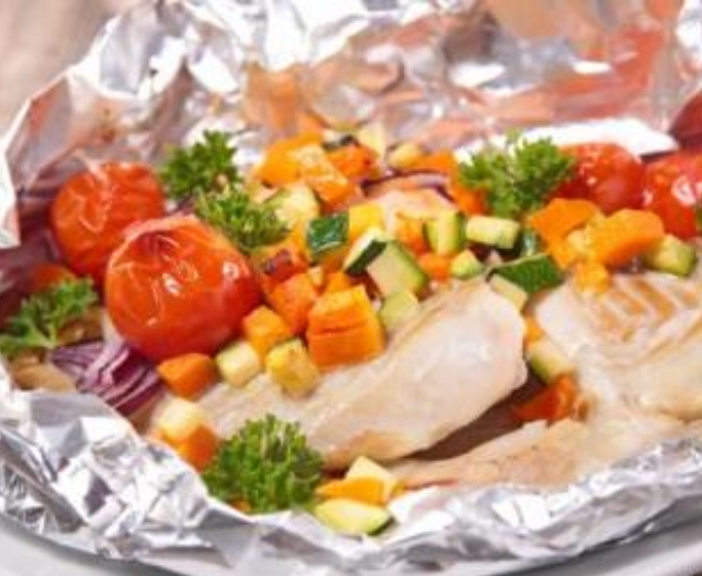 Poissons aux légumes en papillote