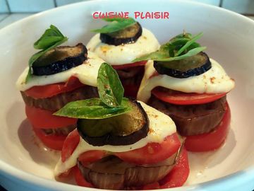 Aubergine tomate mozzarella gratinée