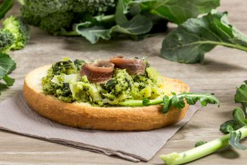Bruschetta au brocoli et aux anchois