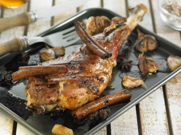 Gigot d'agneau rôti aux épices à l'indienne