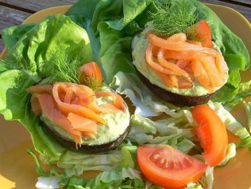 Mousse d'avocats au saumon fumé