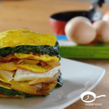 Omelette mille feuille aux épinards, oignons, ail et kiri