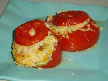 Tomates farcies à la polenta