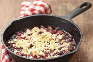 Crumble aux framboises à la poêle