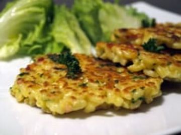 Galettes de coquillettes aux lardons