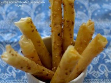 Cigarettes de saumon fume au sesame
