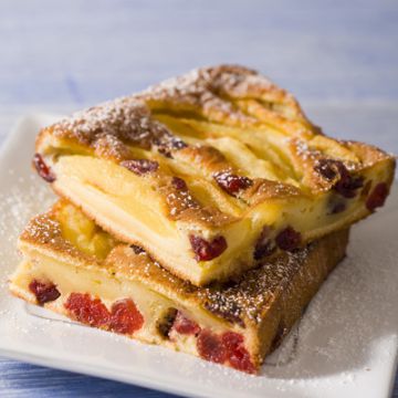 Far aux pommes et aux cerises