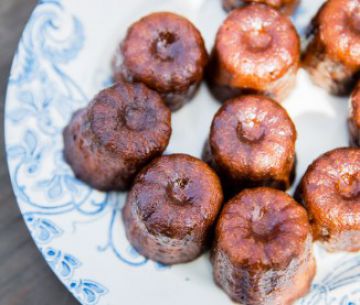 Cannelés bordelais