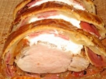Filet mignon en croûte au chèvre et au jambon