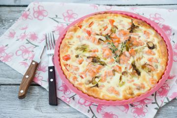 Quiche sans pâte au saumon fumé et aux asperges