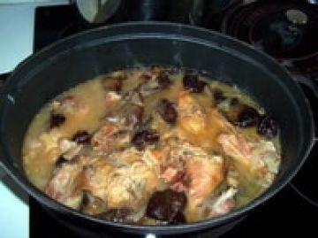 Lapin au cidre et aux pruneaux