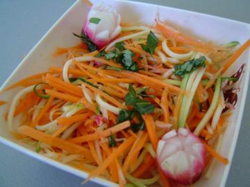 Salade de légumes croquants