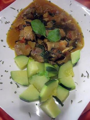 Sauté de porc au curry et basilic.