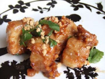 Porc caramélisé aux cacahuètes