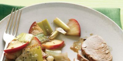 Pork Tenderloin with Sautéed Apples and Leeks
