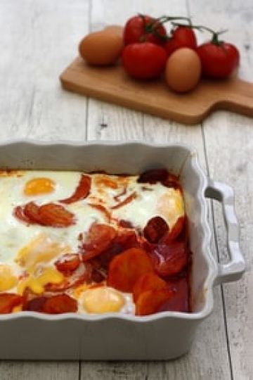 Gratin de pommes de terre, tomate, chorizo et oeuf